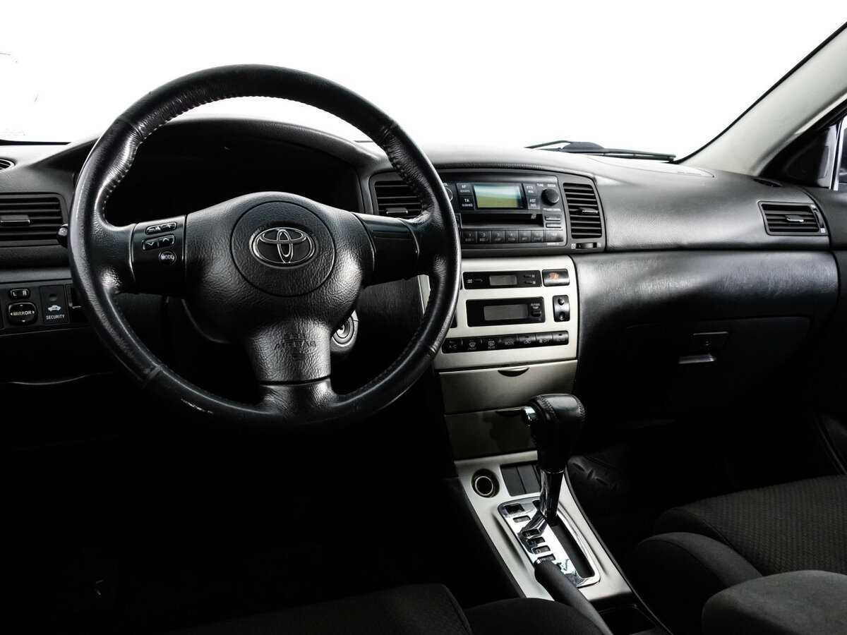 Toyota Corolla с пробегом — 2005 год. Фото: #8