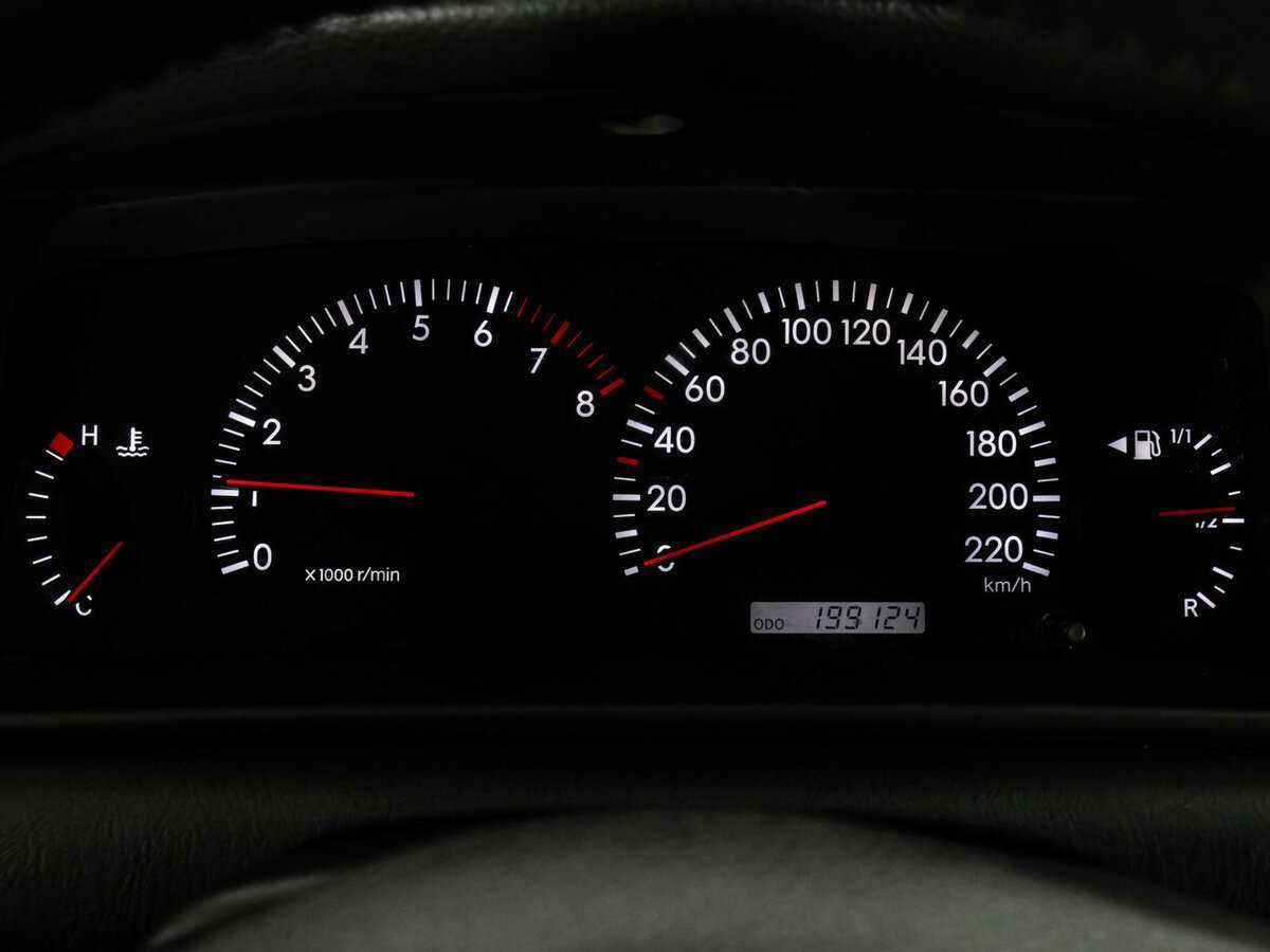 Toyota Corolla с пробегом — 2005 год. Фото: #12