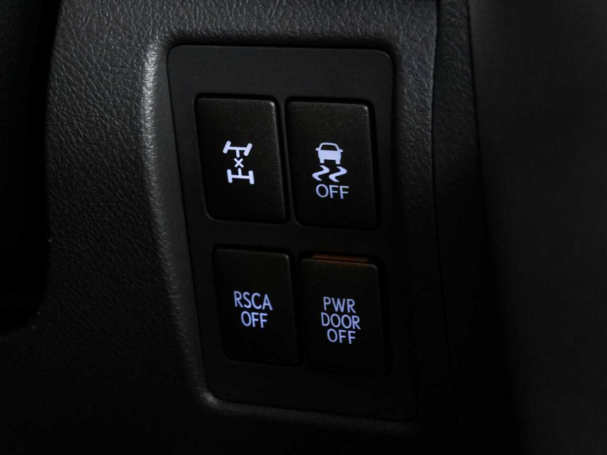 Lexus LX с пробегом — 2008 год. Фото: #23