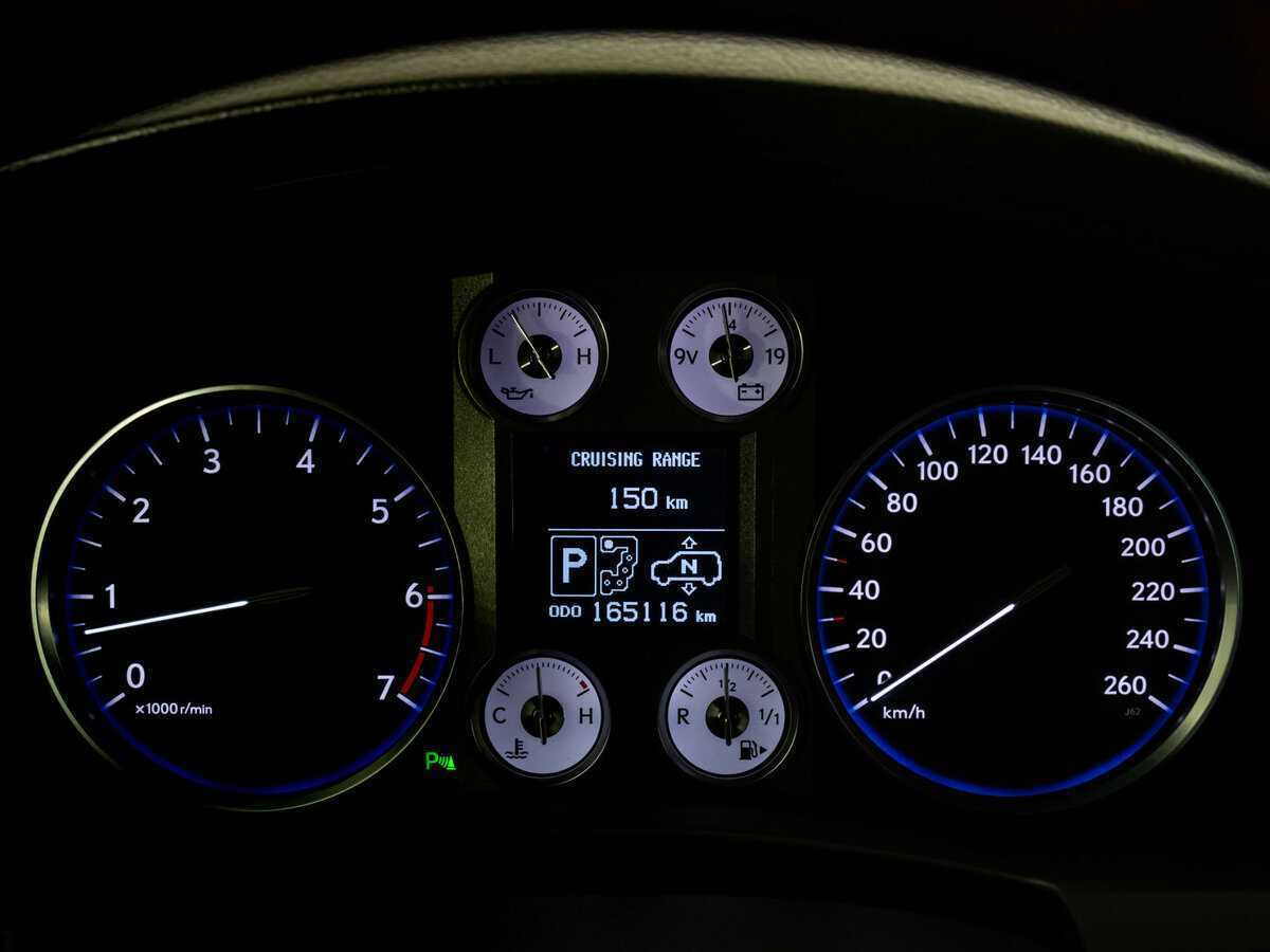 Lexus LX с пробегом — 2008 год. Фото: #32