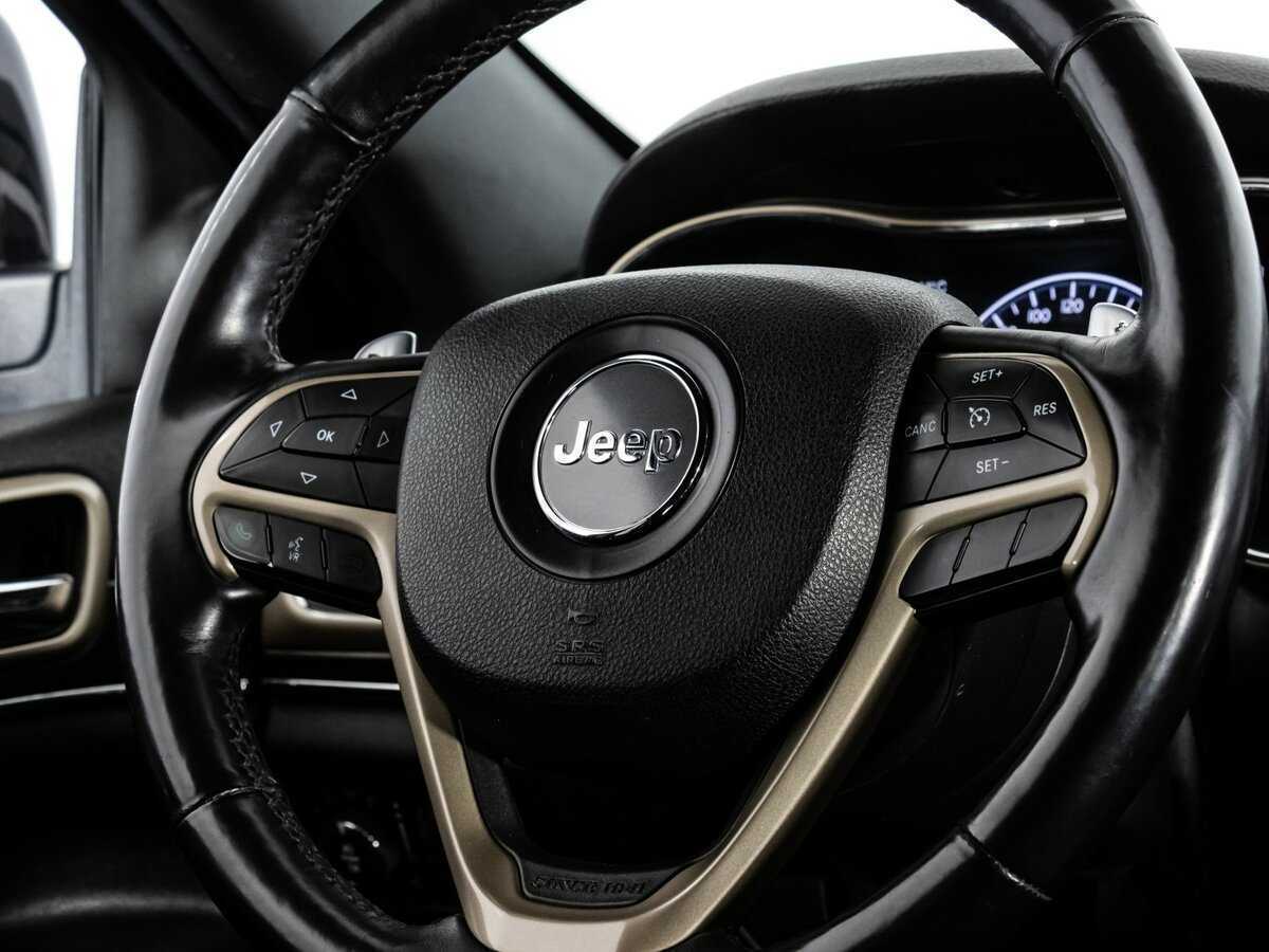 Jeep Grand Cherokee с пробегом — 2013 год. Фото: #10