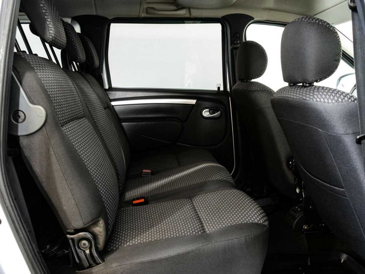 Lada (ВАЗ) Largus с пробегом — 2014 год. Фото: #12