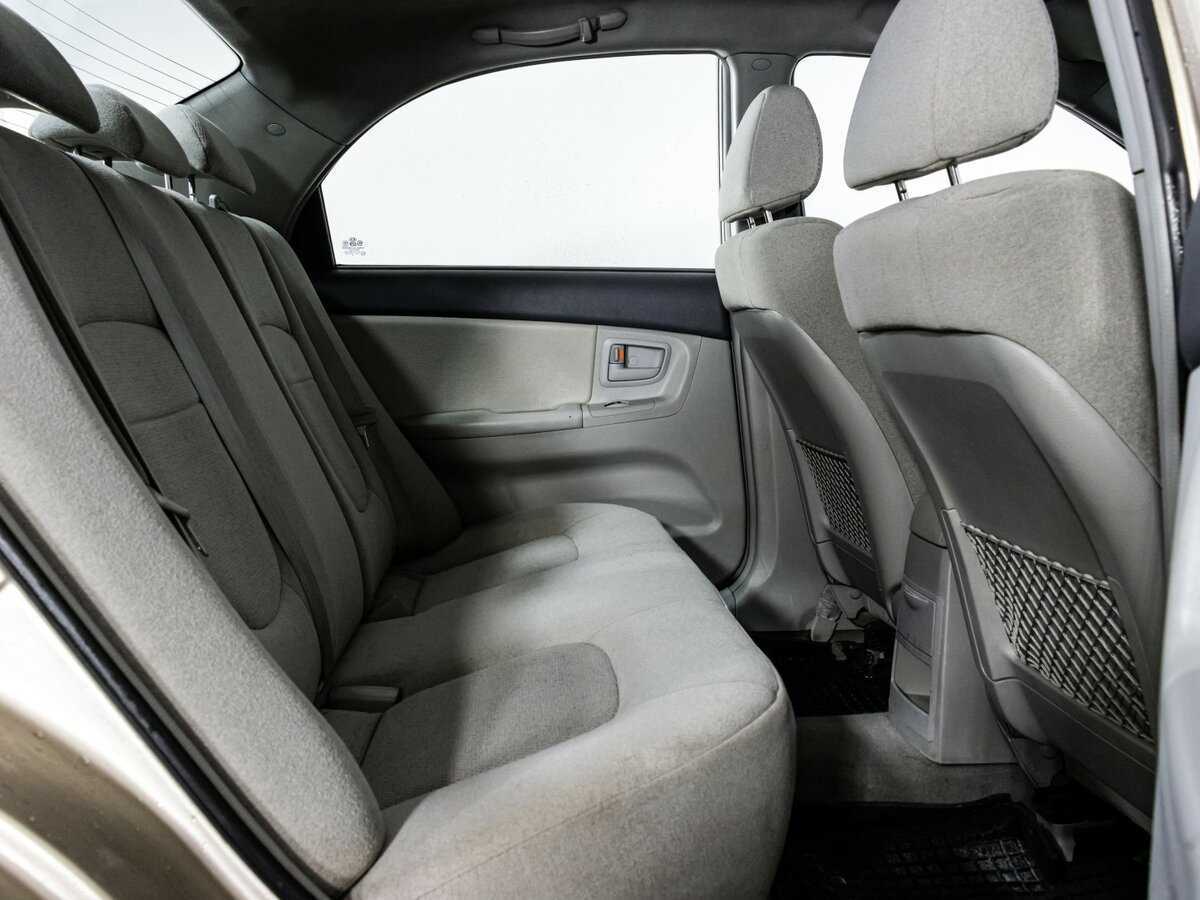 Kia Cerato с пробегом — 2006 год. Фото: #11