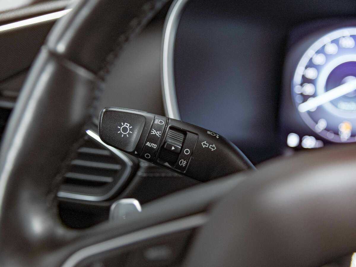 Hyundai Santa Fe с пробегом — 2021 год. Фото: #7