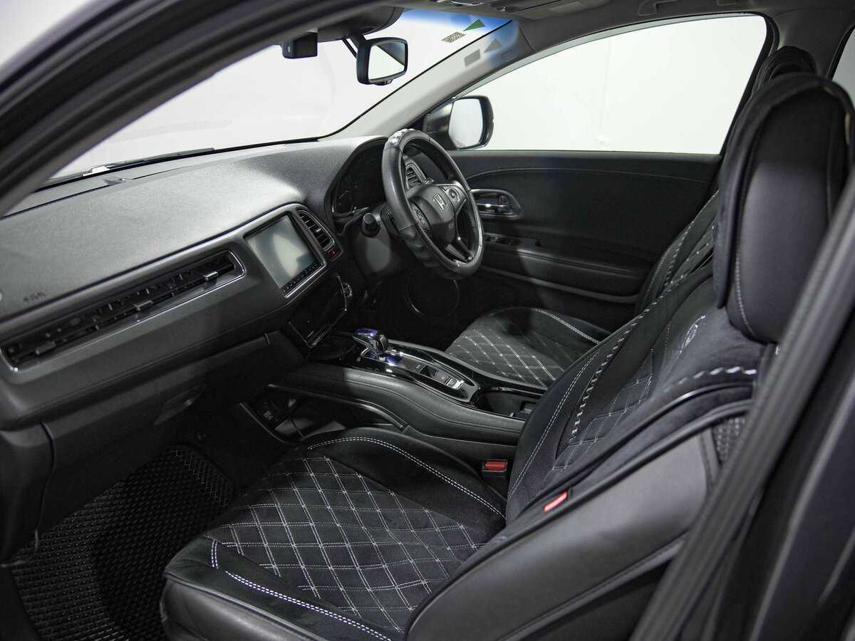 Honda Vezel с пробегом — 2014 год. Фото: #14