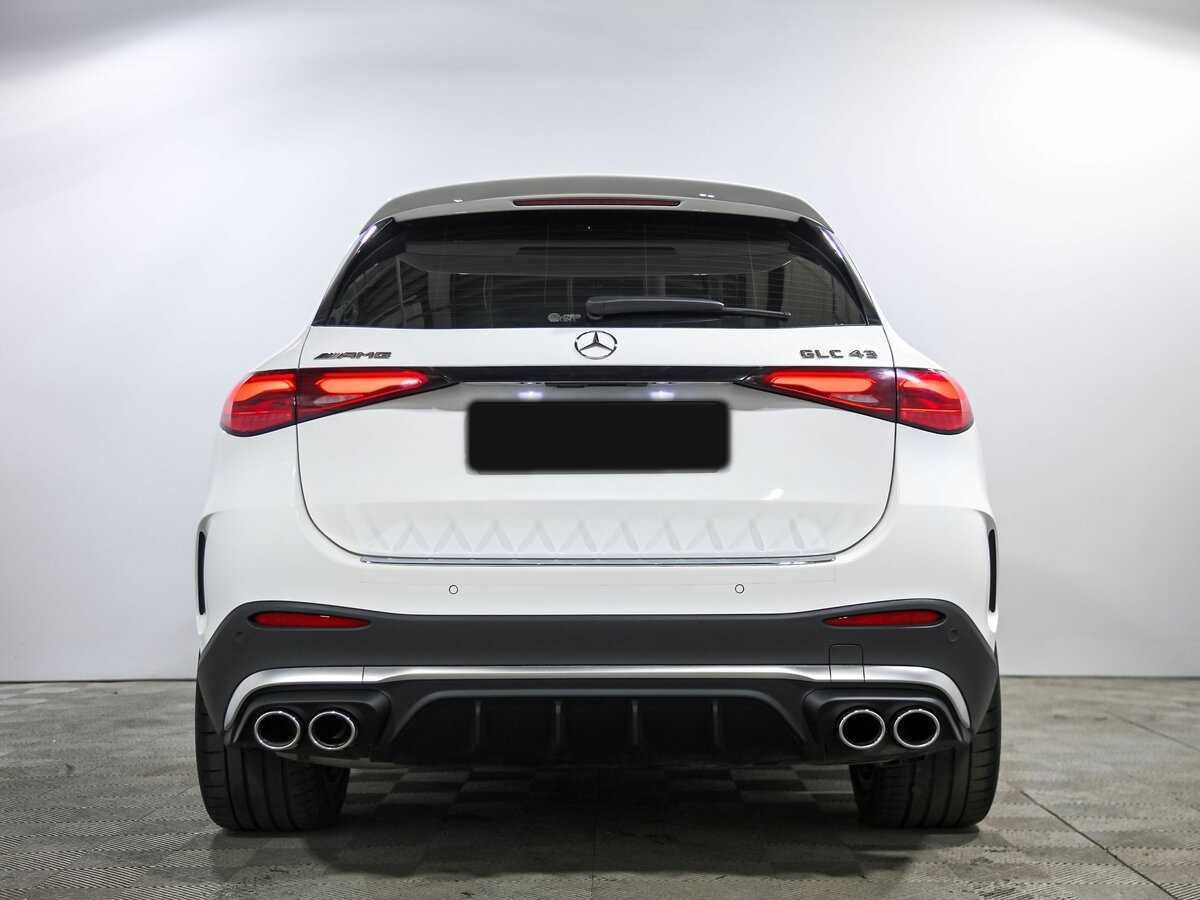 Mercedes-Benz GLC AMG с пробегом — 2024 год. Фото: #3
