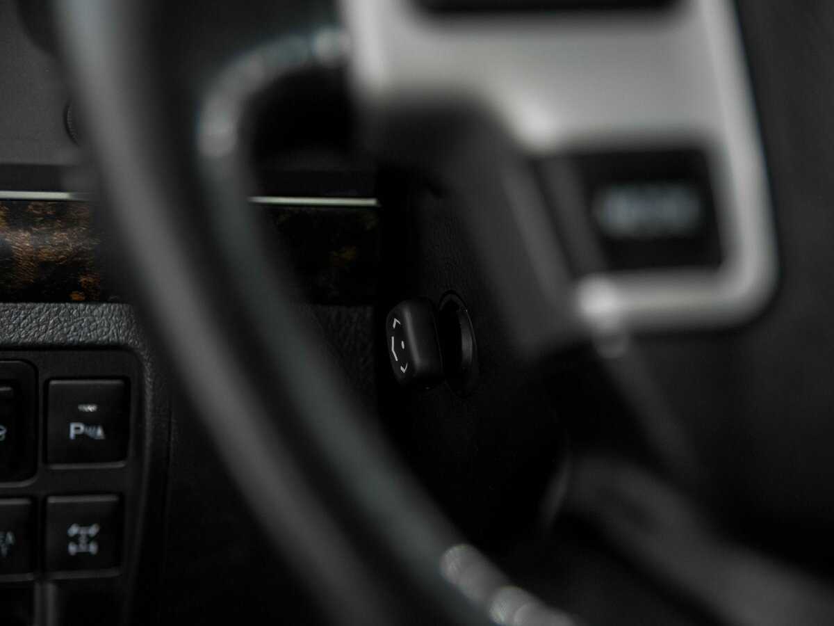 Toyota Land Cruiser с пробегом — 2015 год. Фото: #6