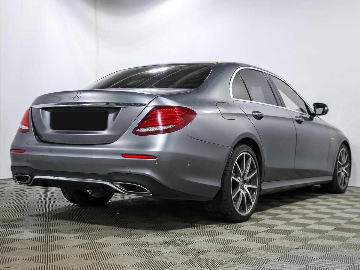 Mercedes-Benz E-Класс с пробегом — 2019 год. Фото: #2