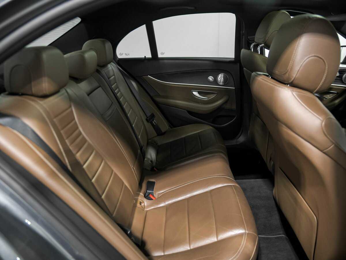 Mercedes-Benz E-Класс с пробегом — 2019 год. Фото: #16