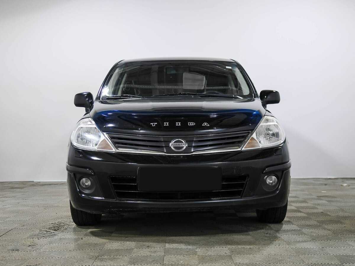 Nissan Tiida с пробегом — 2010 год. Фото: #1