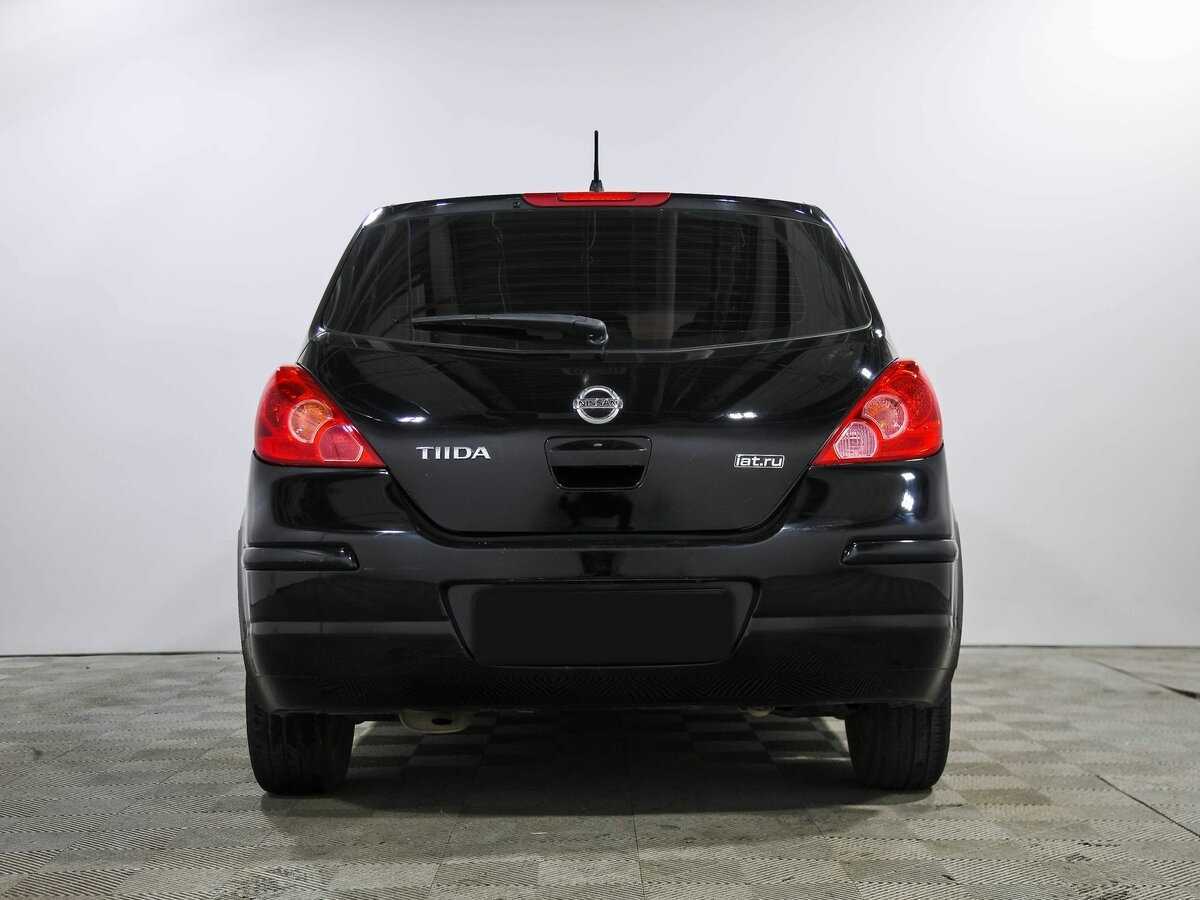 Nissan Tiida с пробегом — 2010 год. Фото: #4