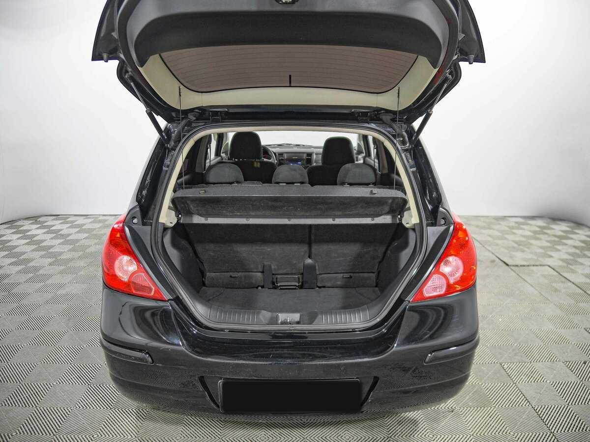 Nissan Tiida с пробегом — 2010 год. Фото: #16