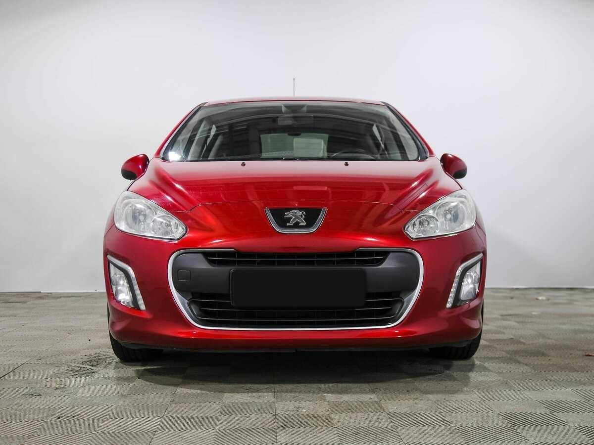 Peugeot 308 с пробегом — 2011 год. Фото: #1