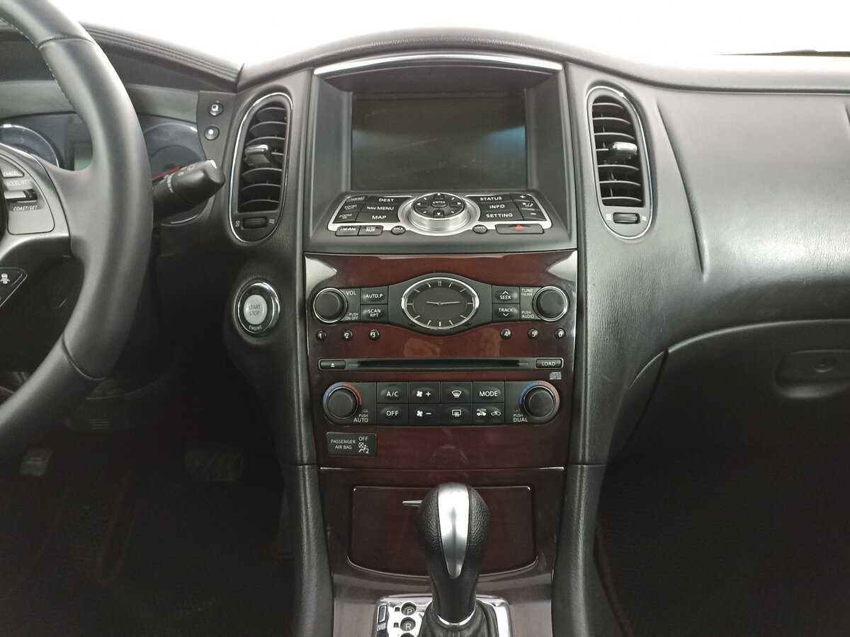 Infiniti EX с пробегом — 2009 год. Фото: #12