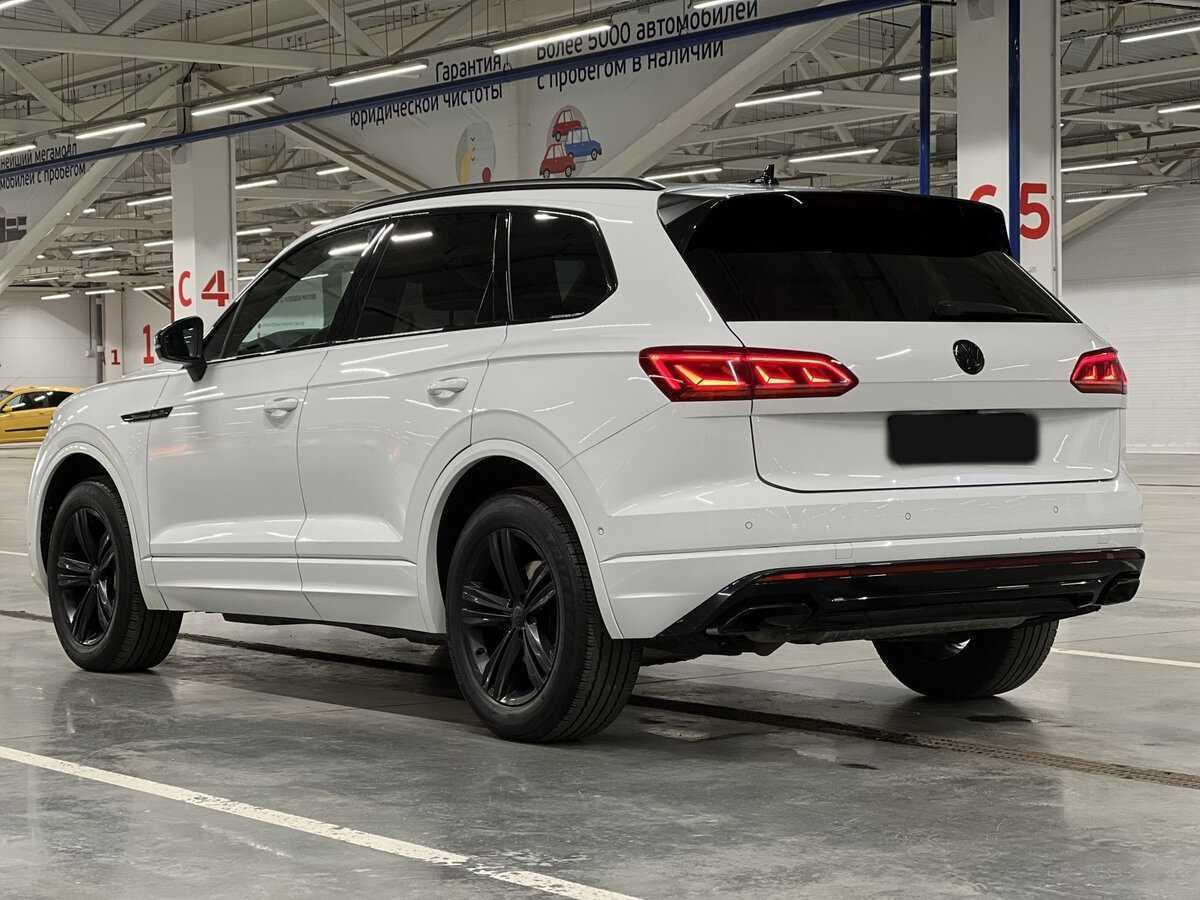 Volkswagen Touareg с пробегом — 2018 год. Фото: #6