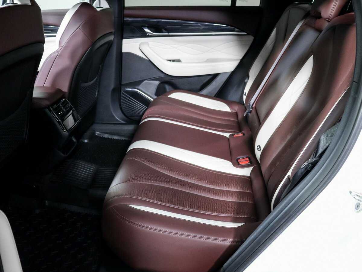 Geely Monjaro с пробегом — 2023 год. Фото: #6