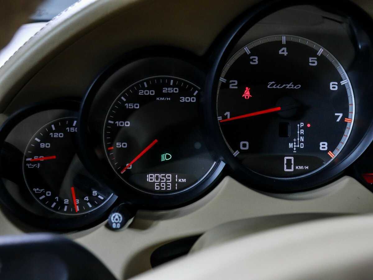 Porsche Cayenne с пробегом — 2010 год. Фото: #7