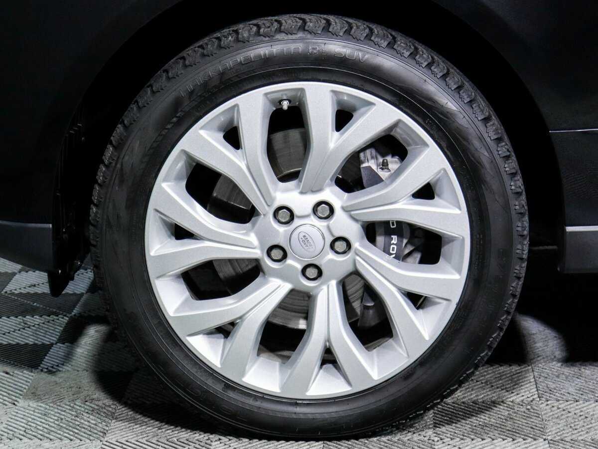 Land Rover Range Rover с пробегом — 2018 год. Фото: #11