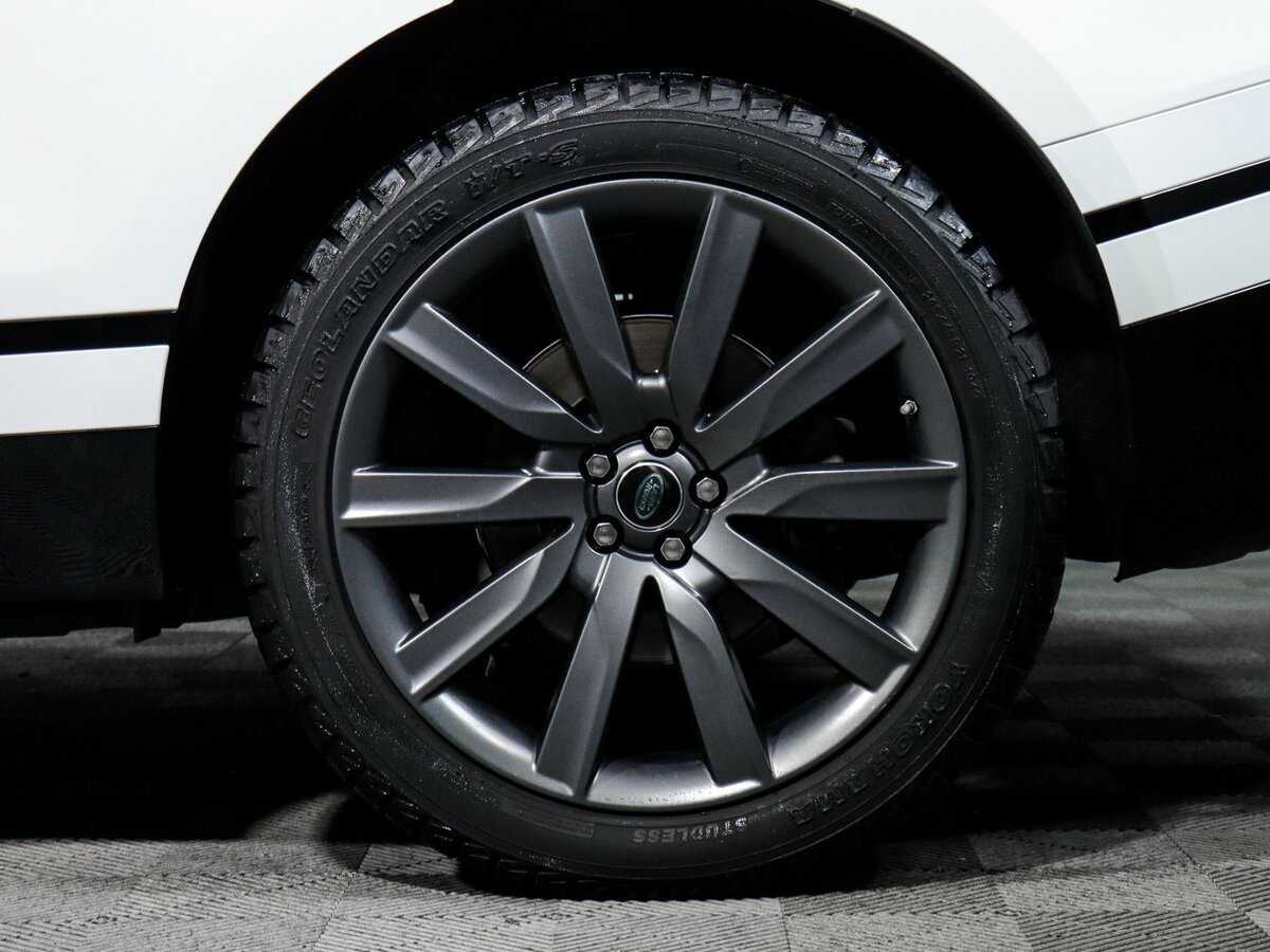 Land Rover Range Rover Velar с пробегом — 2018 год. Фото: #11