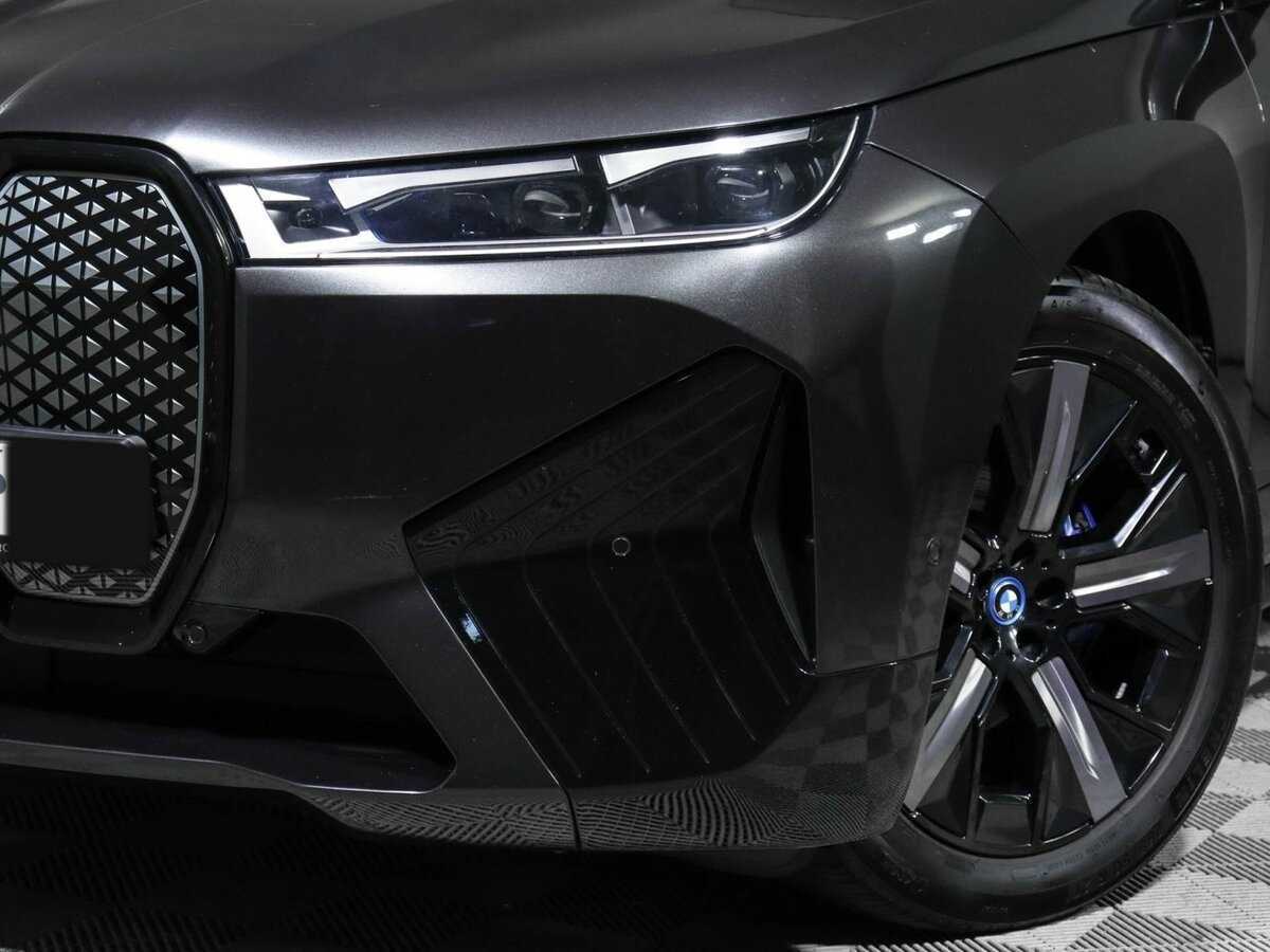 BMW iX с пробегом — 2022 год. Фото: #15