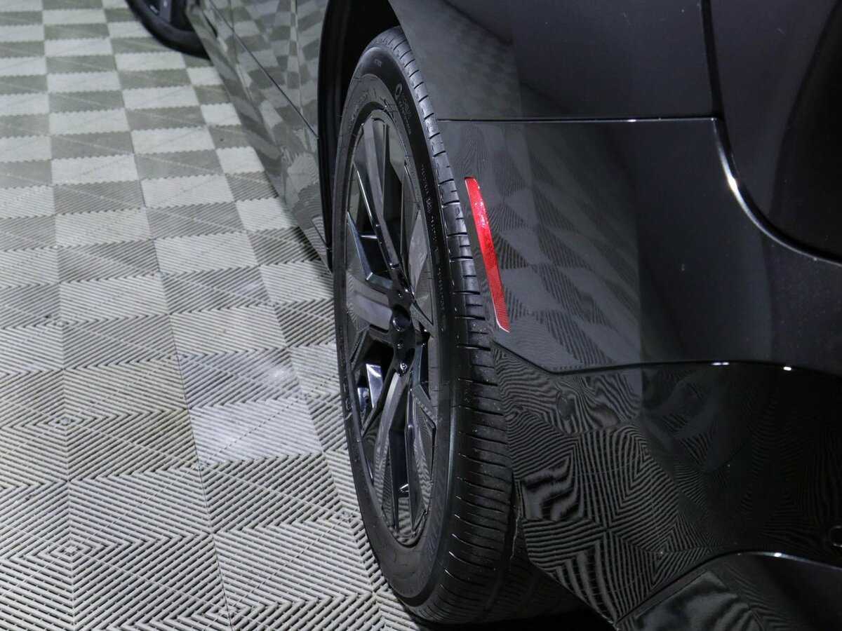 BMW iX с пробегом — 2022 год. Фото: #16