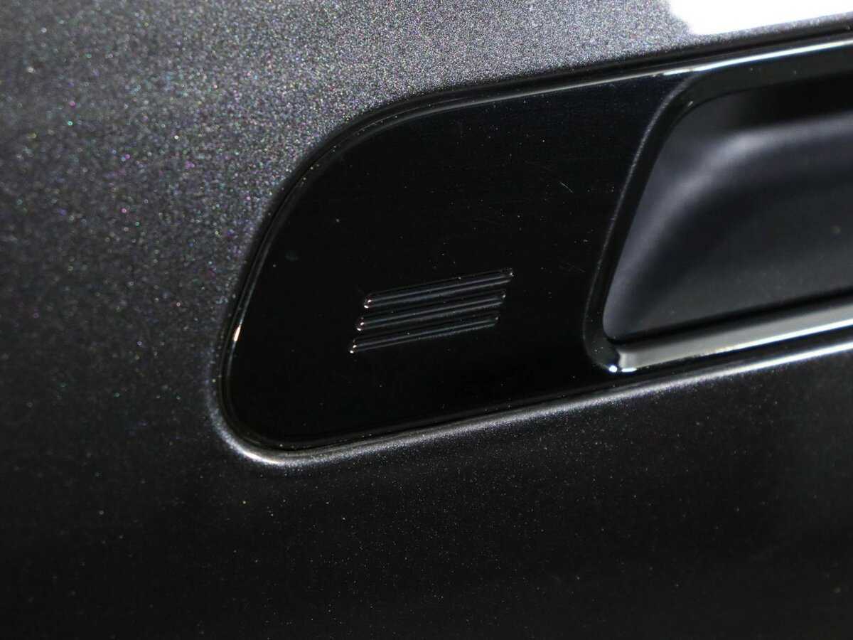 BMW iX с пробегом — 2022 год. Фото: #18