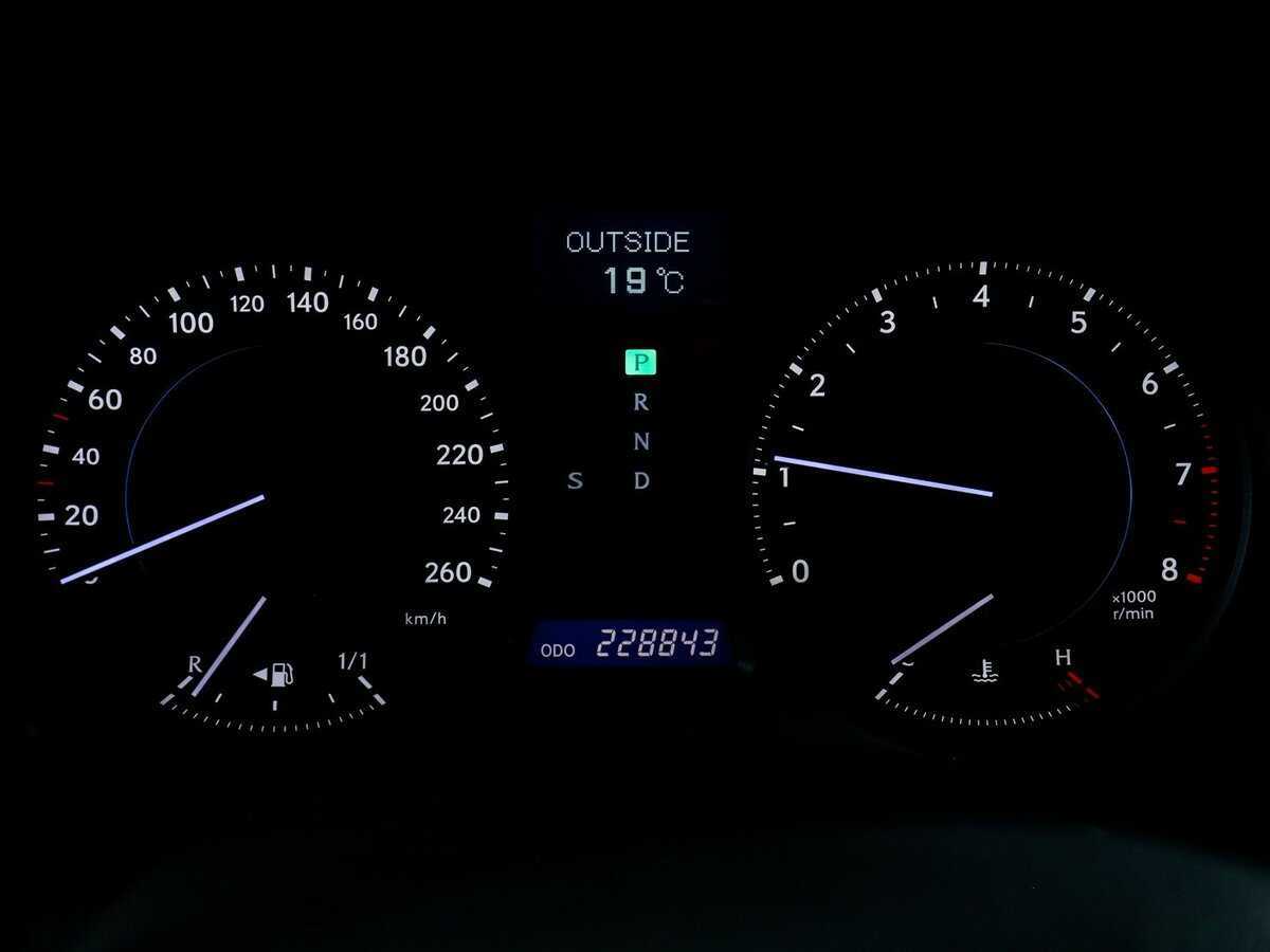 Lexus IS с пробегом — 2008 год. Фото: #9