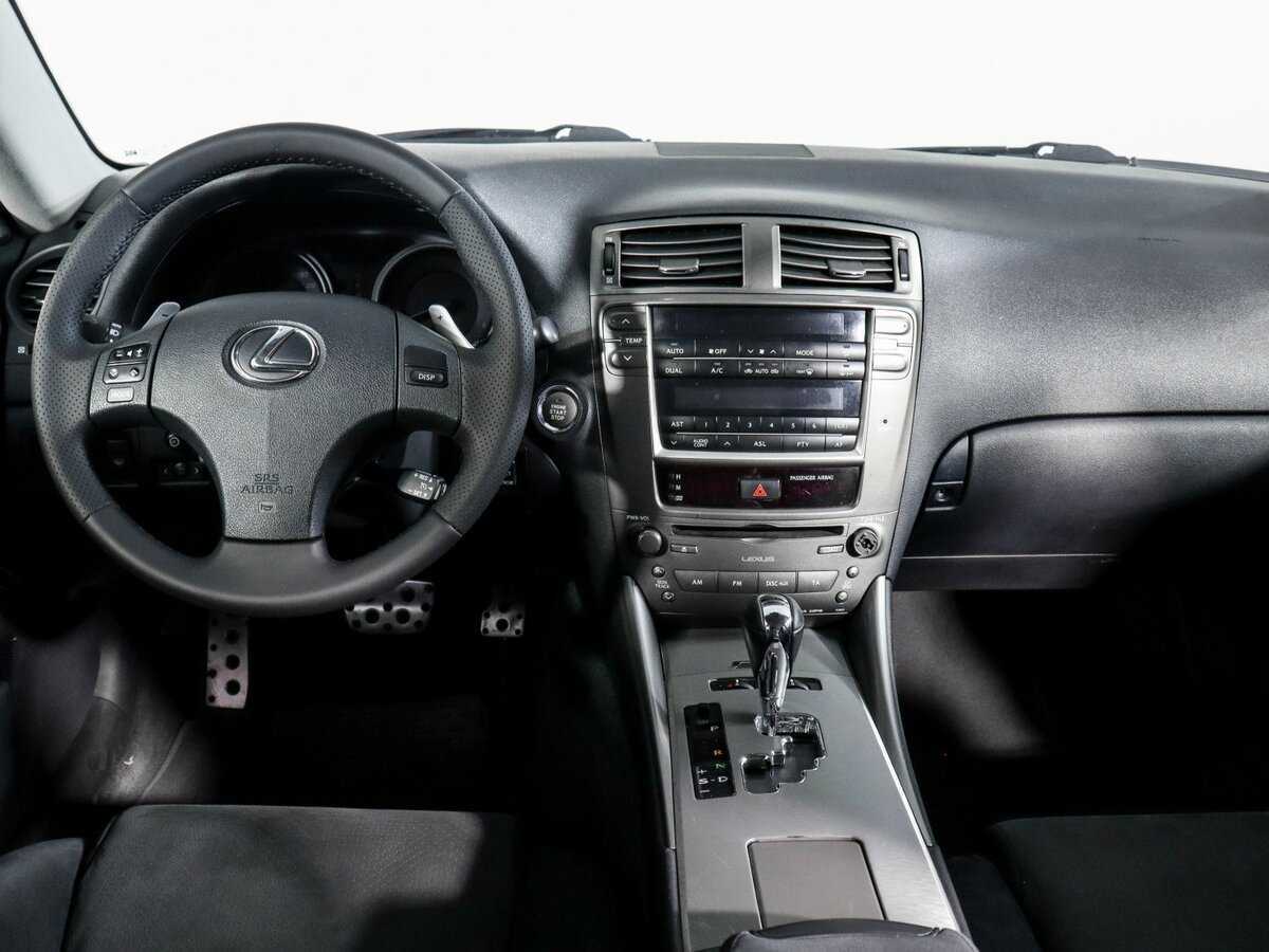 Lexus IS с пробегом — 2008 год. Фото: #10