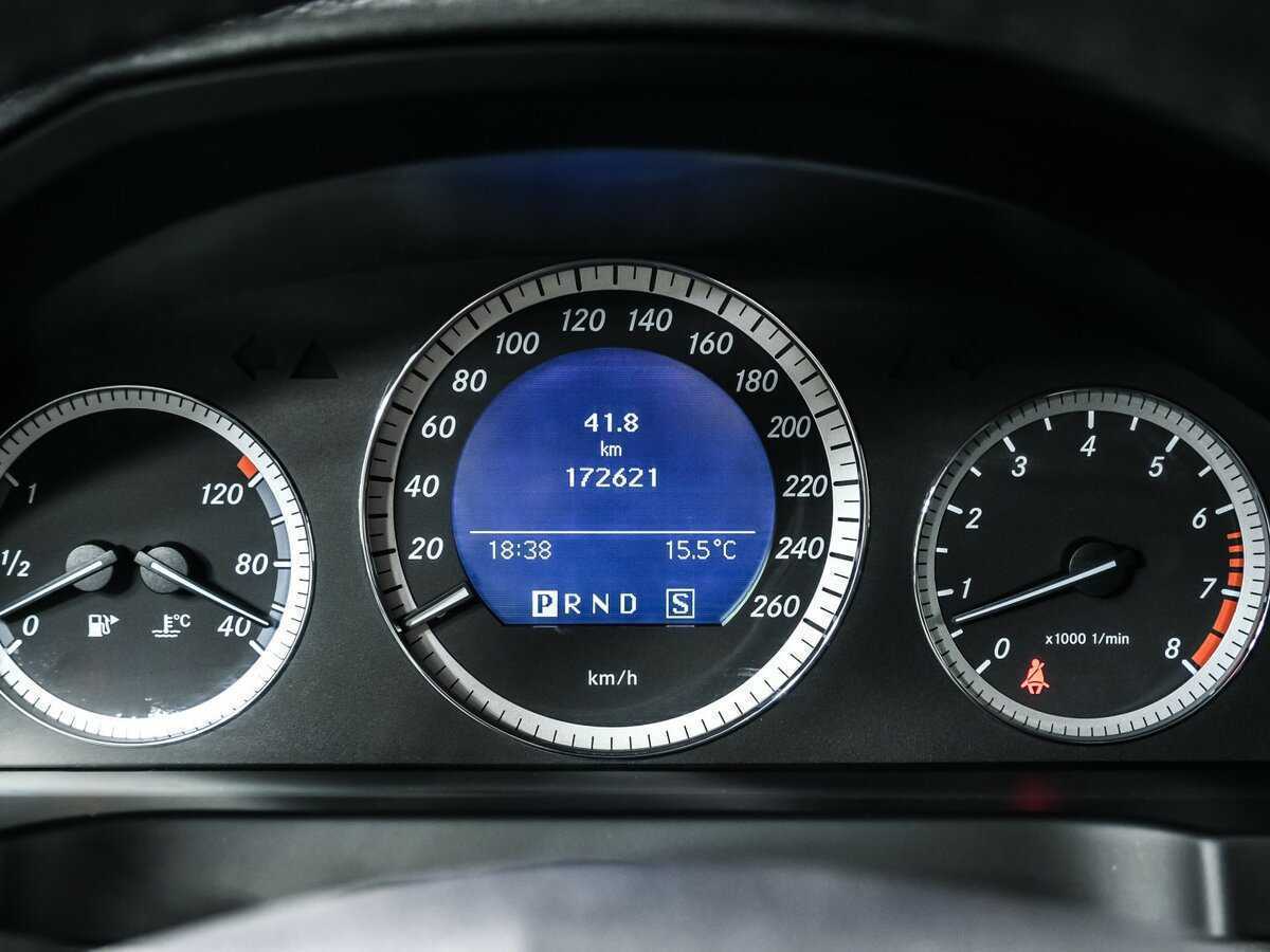 Mercedes-Benz C-Класс с пробегом — 2008 год. Фото: #9