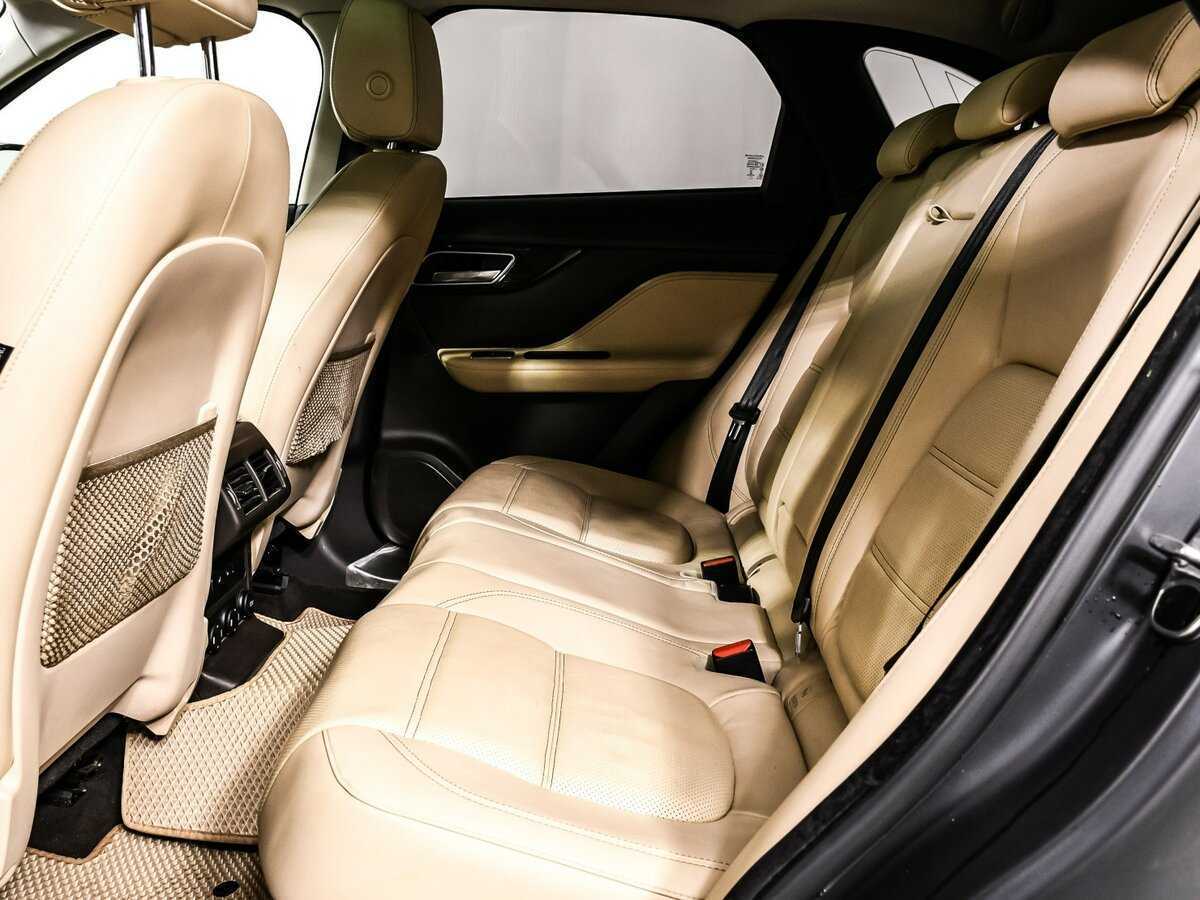 Jaguar F-Pace с пробегом — 2016 год. Фото: #11