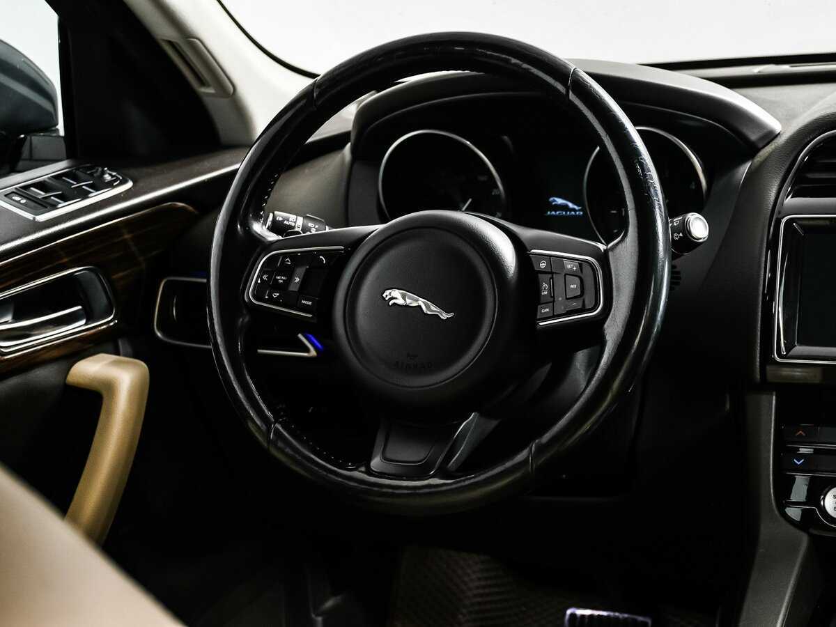 Jaguar F-Pace с пробегом — 2016 год. Фото: #15