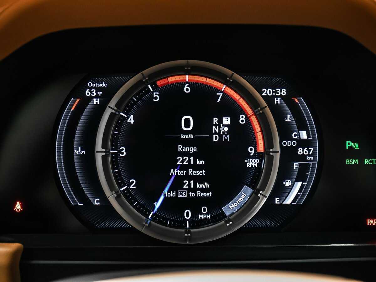 Lexus LC с пробегом — 2022 год. Фото: #9