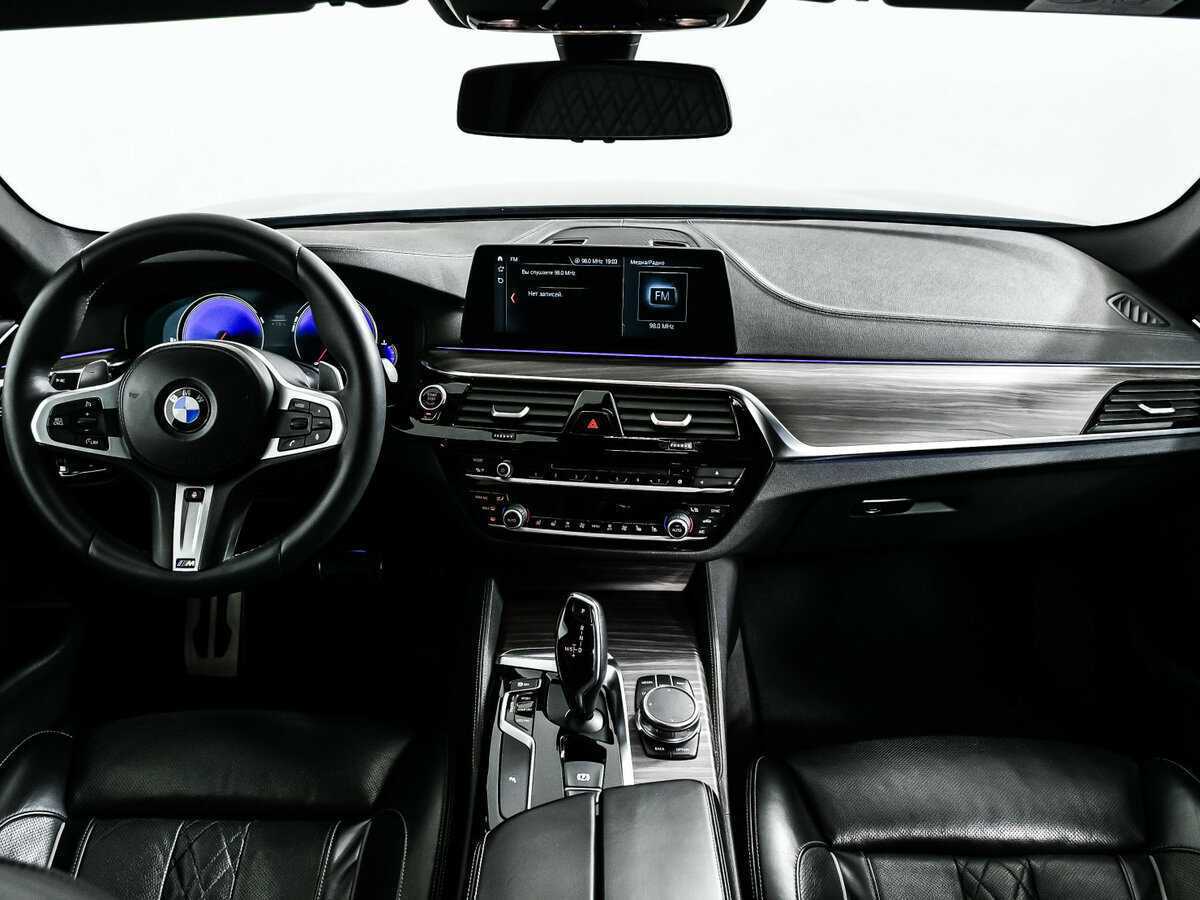 BMW 5 серии с пробегом — 2018 год. Фото: #10