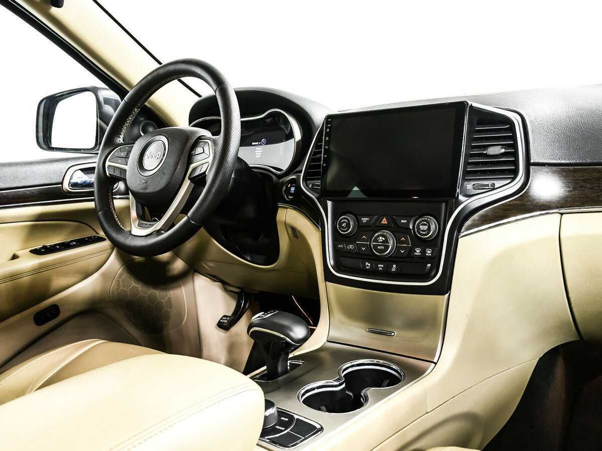 Jeep Grand Cherokee с пробегом — 2013 год. Фото: #8