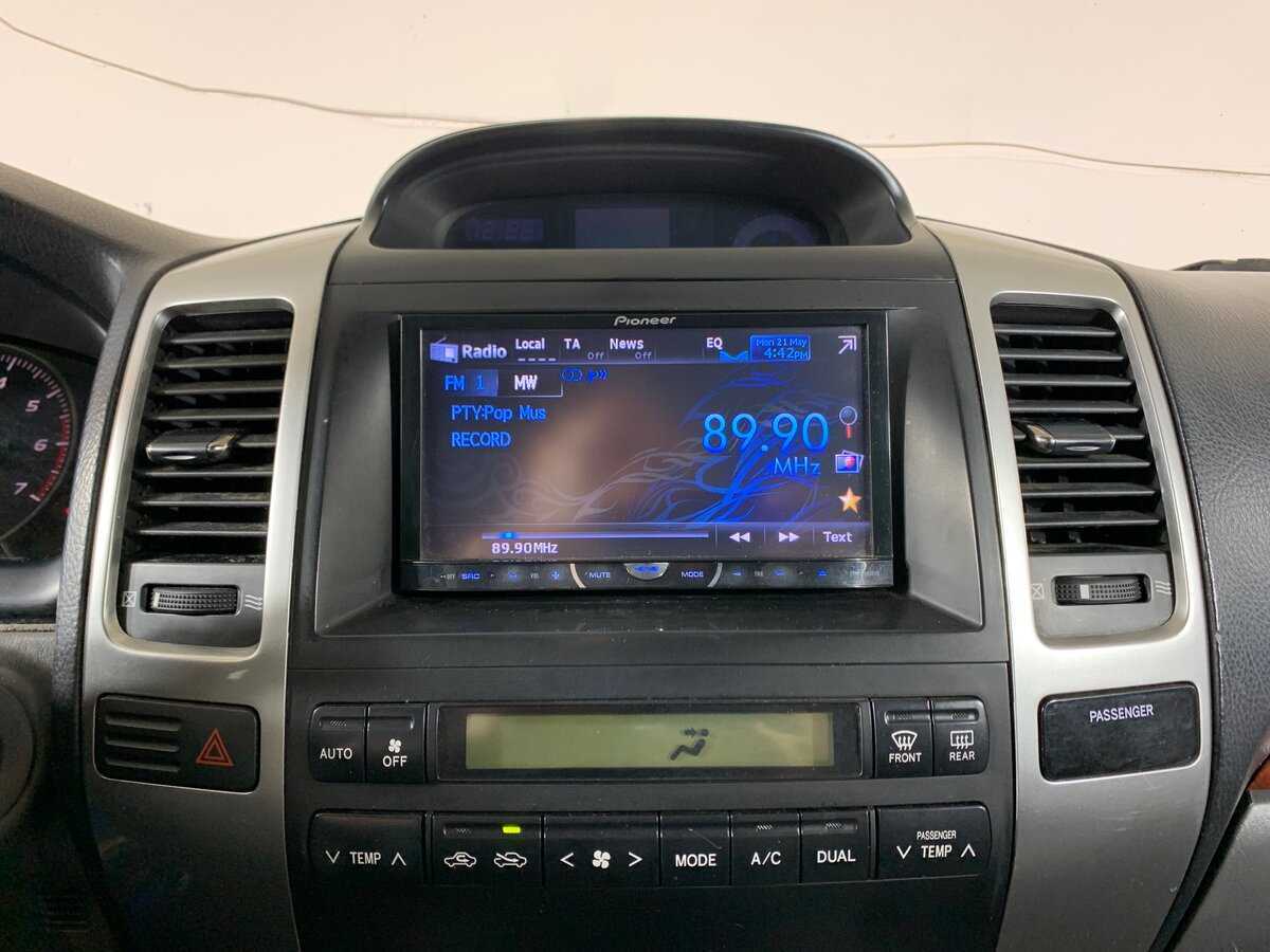 Toyota Land Cruiser Prado с пробегом — 2006 год. Фото: #15