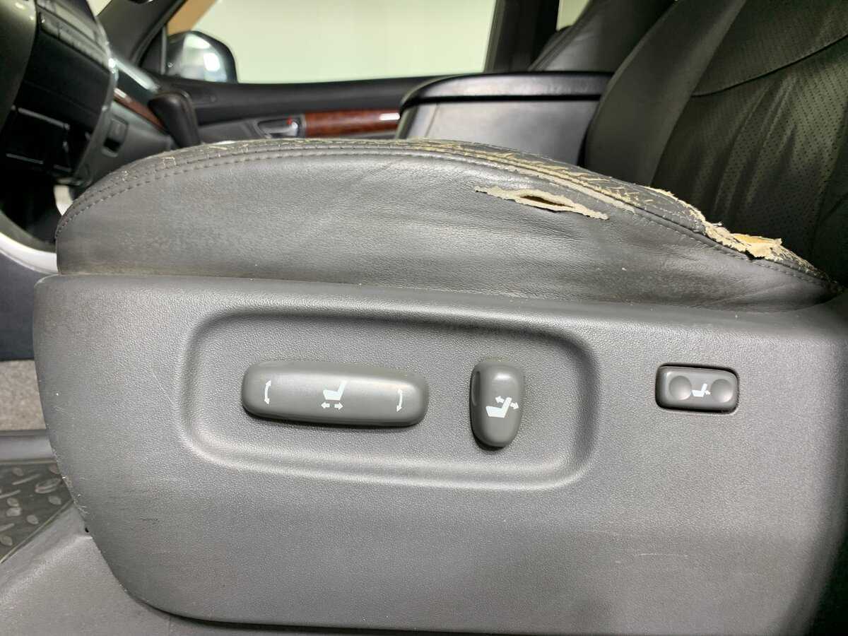 Toyota Land Cruiser Prado с пробегом — 2006 год. Фото: #16