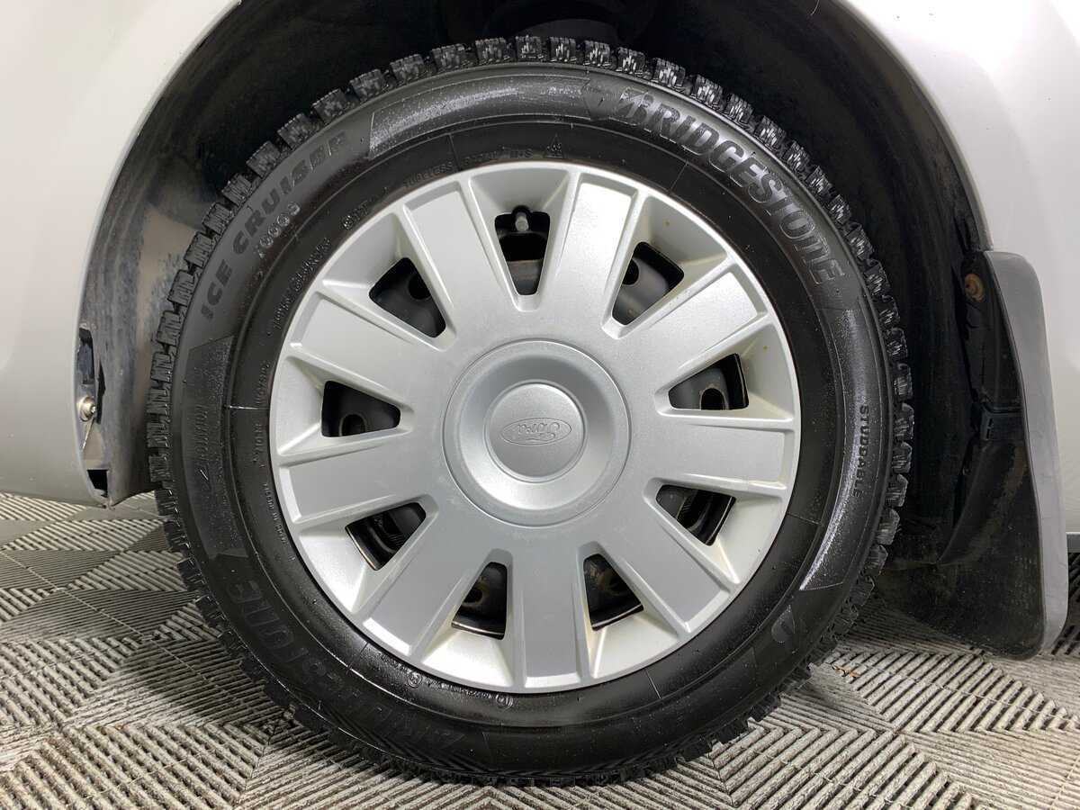 Ford Focus с пробегом — 2011 год. Фото: #8