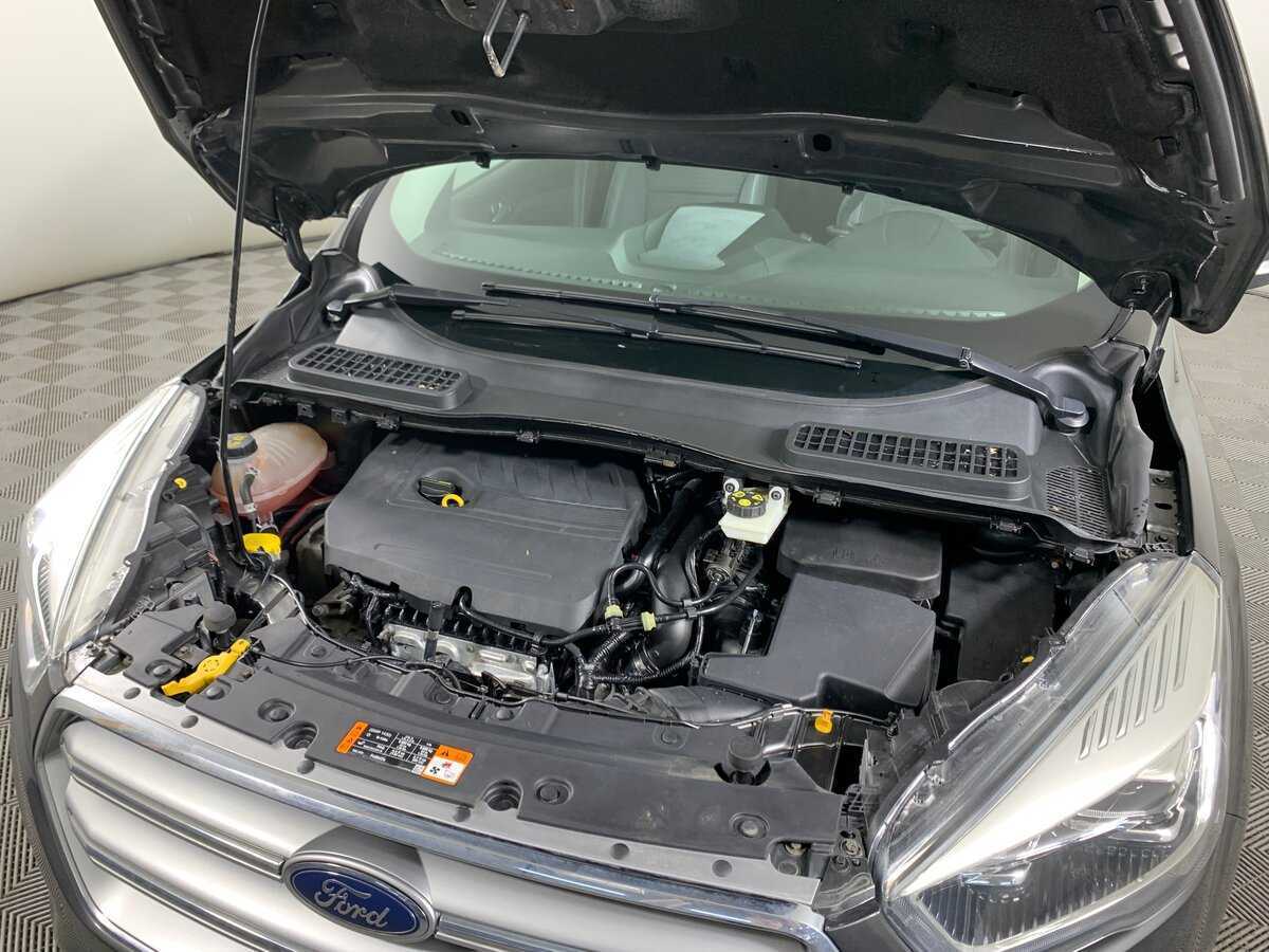 Ford Kuga с пробегом — 2017 год. Фото: #10