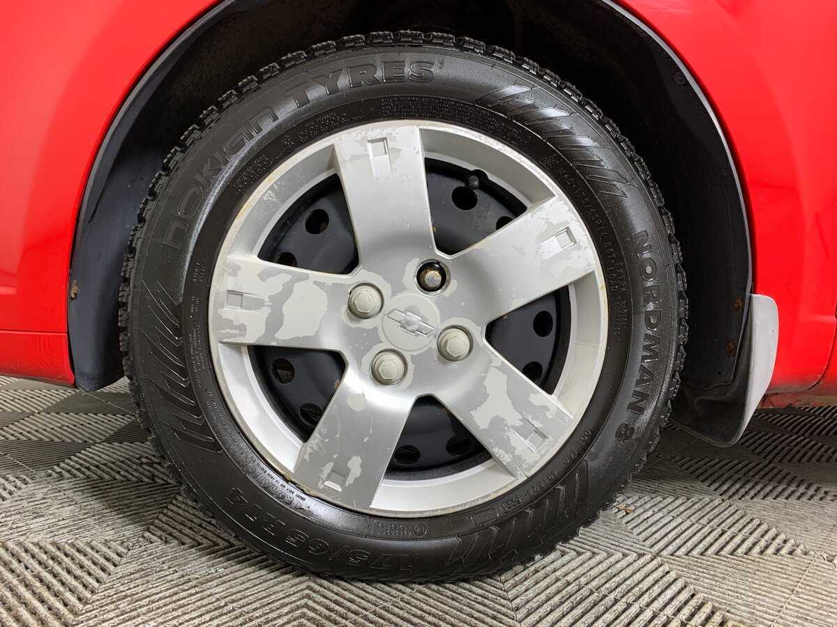 Chevrolet Aveo с пробегом — 2009 год. Фото: #8