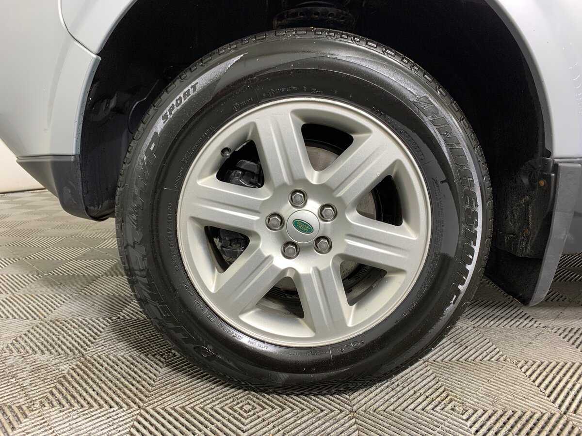 Land Rover Freelander с пробегом — 2009 год. Фото: #8