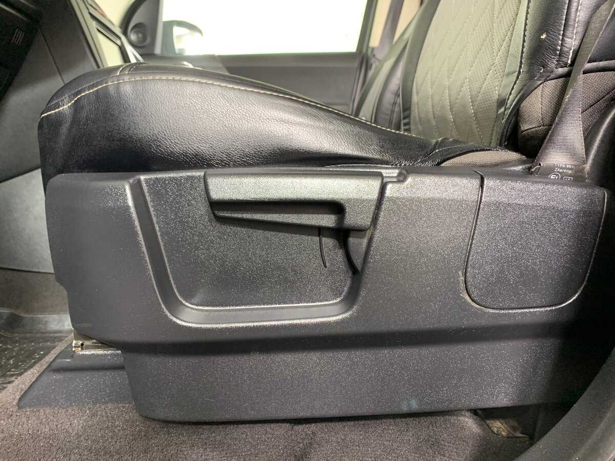 Land Rover Freelander с пробегом — 2009 год. Фото: #17