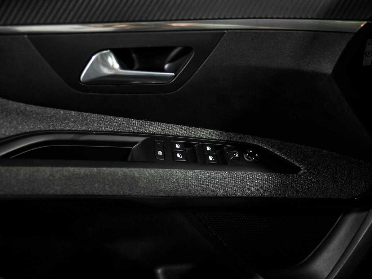 Peugeot 3008 с пробегом — 2020 год. Фото: #10