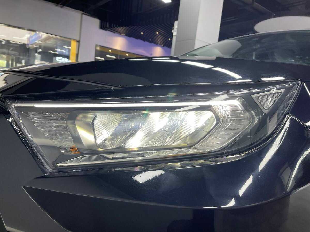 Toyota RAV4 с пробегом — 2023 год. Фото: #21