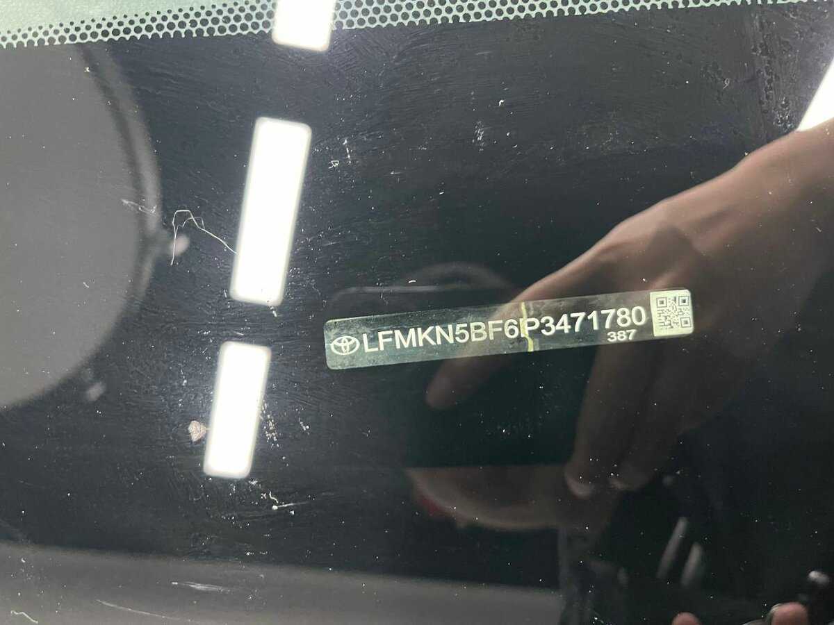 Toyota RAV4 с пробегом — 2023 год. Фото: #23