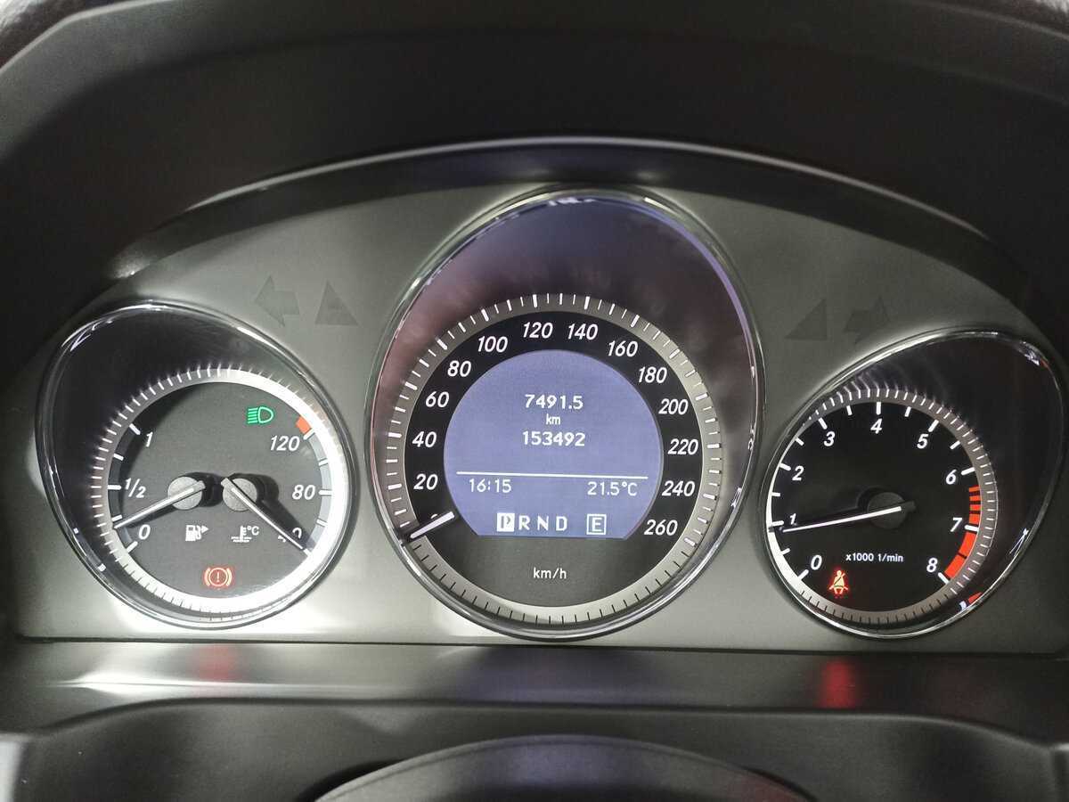 Mercedes-Benz C-Класс с пробегом — 2010 год. Фото: #12