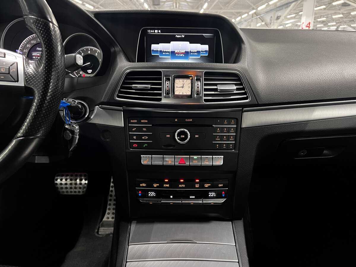 Mercedes-Benz E-Класс с пробегом — 2015 год. Фото: #14