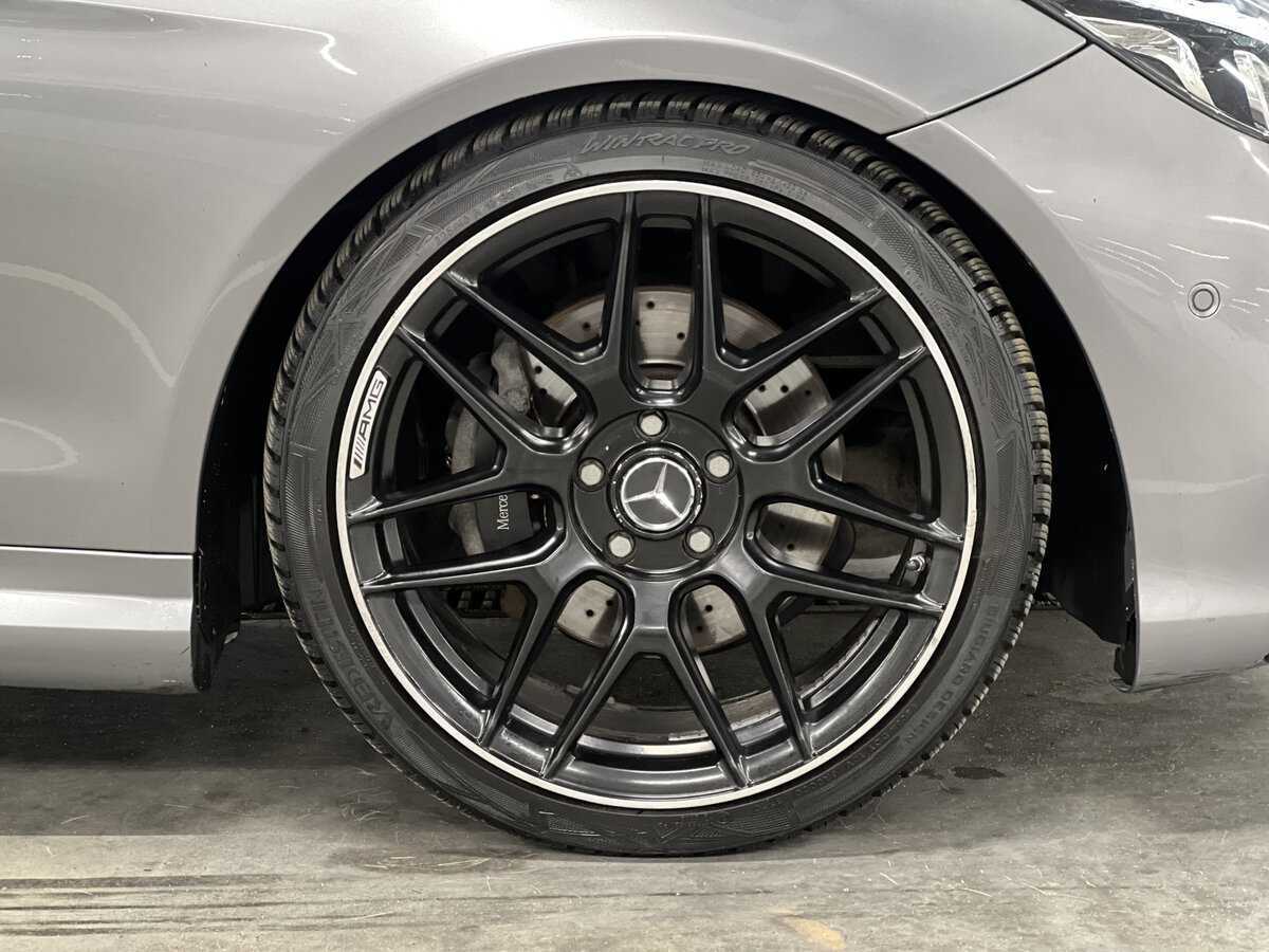 Mercedes-Benz E-Класс с пробегом — 2015 год. Фото: #17