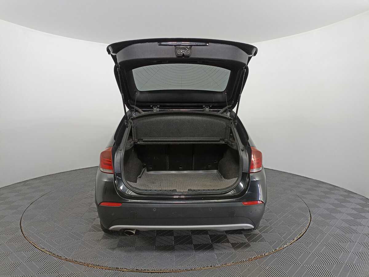 BMW X1 с пробегом — 2010 год. Фото: #9