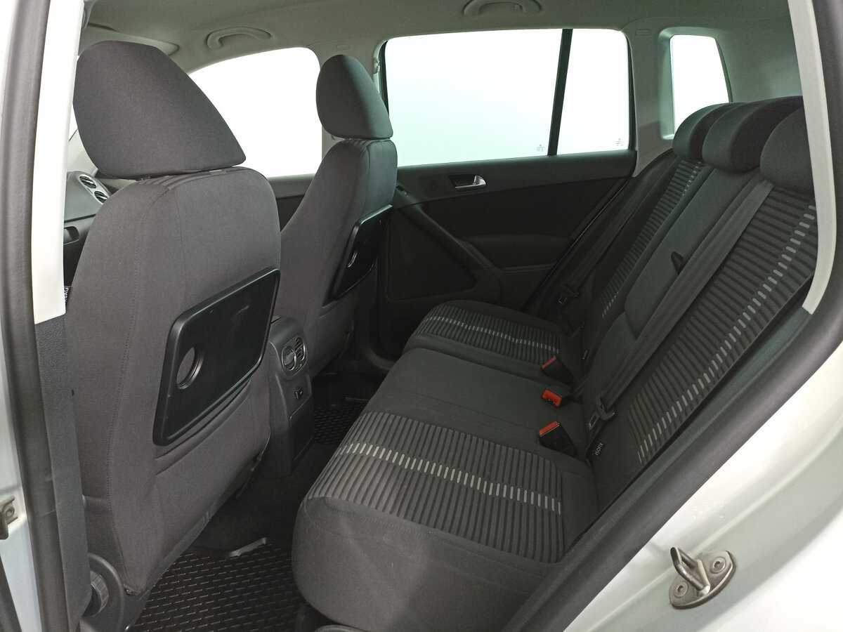 Volkswagen Tiguan с пробегом — 2010 год. Фото: #7