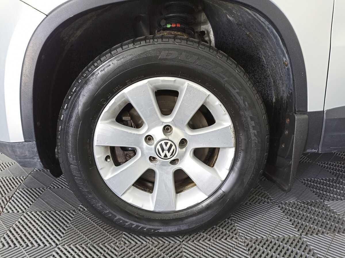 Volkswagen Tiguan с пробегом — 2010 год. Фото: #13